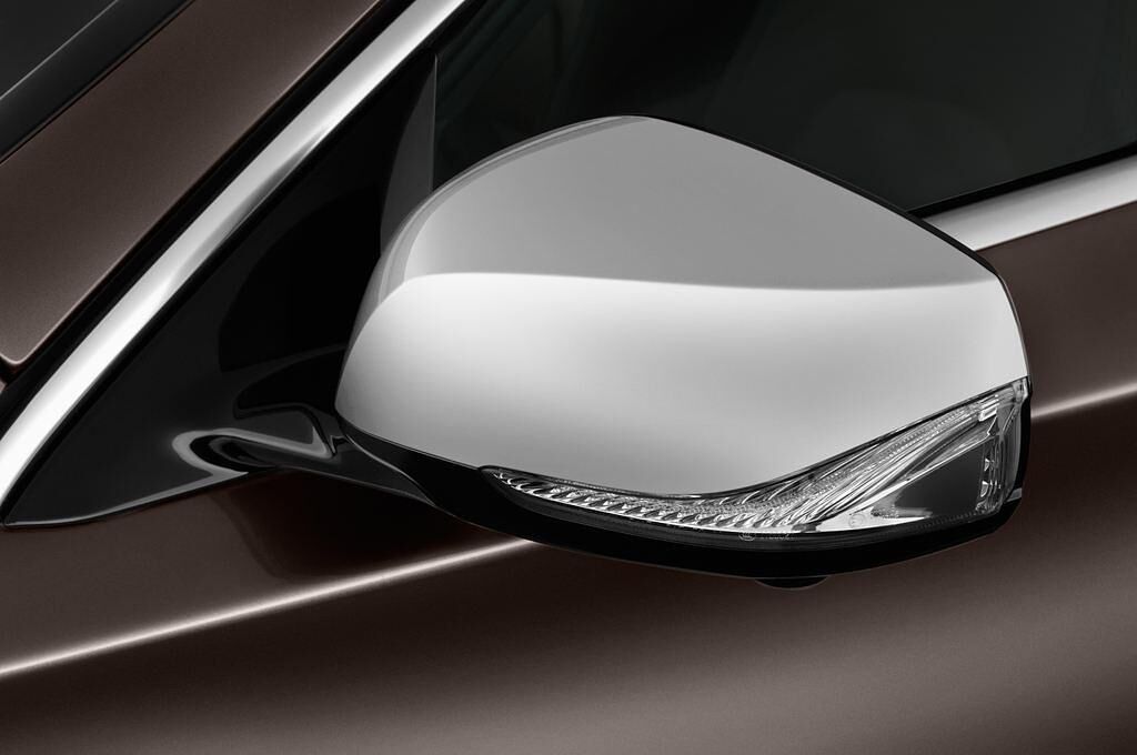 Infiniti QX30 (Baujahr 2016) Premium Tech 5 Türen Außenspiegel