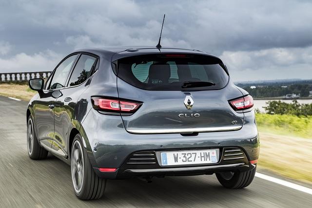 Mit Heimweh und Rückenwind schafft der Clio 110 dCi auch mal über 200 Sachen