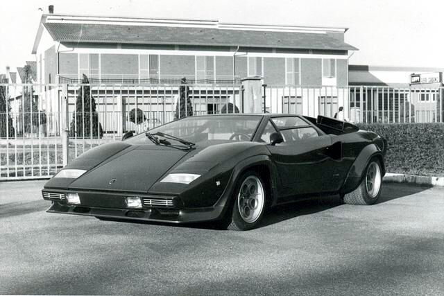 Lamborghini Countach S