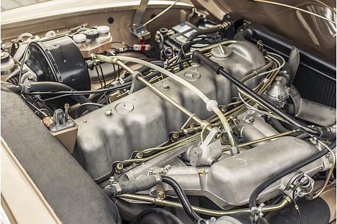 Mercedes 280 SL Pagode - 2,8 Liter Hubraum, Reihensechszylinder und 200 km/h Spitze