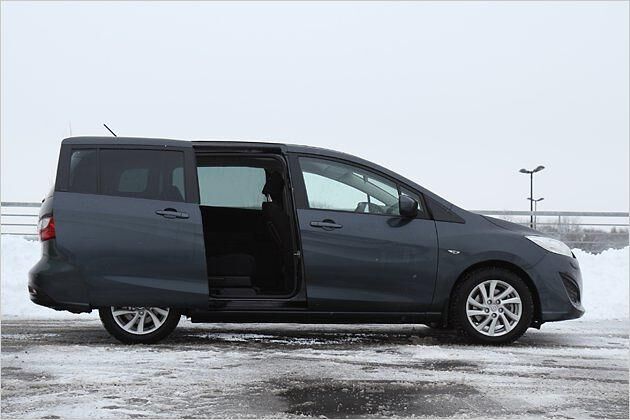 Große Einstiegsöffnung: Die Fondtüren sind beim Mazda 5 immer Schiebetüren