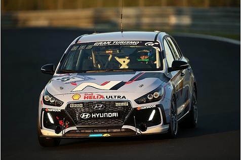 Beim 24 Stunden Rennen auf dem Nürburgring war der Hyundai i30 N am Start