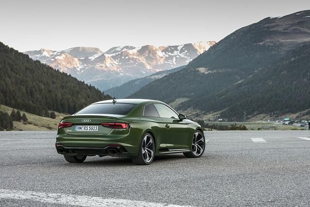 Kam beim alten RS 5 noch ein V8-Sauger zum Einsatz, setzt der Neue nun auf einen V6-Biturbo
