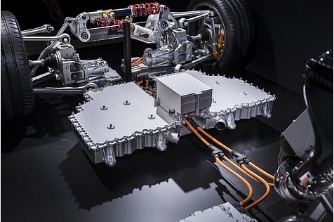 Mercedes AMG Project One Antriebsstrang - Batteriepaket mit Leistungselektronik