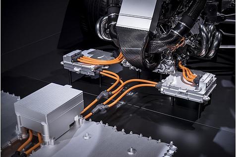 Mercedes AMG Project One Antriebsstrang - 25 km kann der Hypersportler elektrisch zurücklegen