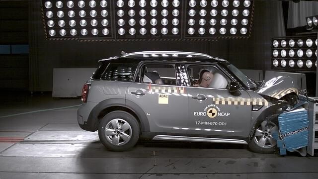 Ebenfalls souverän mit fünf Sterne wurde der neue Mini Countryman bewertet