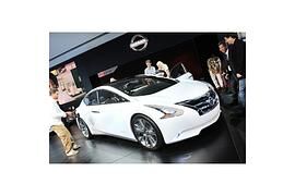 LA Auto Show 2010: Nissan Ellure für Frauen zwischen 30 und 49