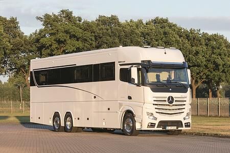 Vario Signature 1200 Landyacht  - Wohnmobil zum Preis einer Luxuswohnung