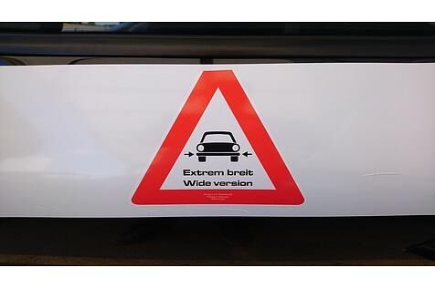 Von diesem Aufkleber träumt doch jeder Autofahrer...