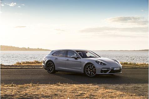 Porsche Panamera Sport Turismo Turbo - komplett ausgestattet kostet er leicht 180.000 Euro