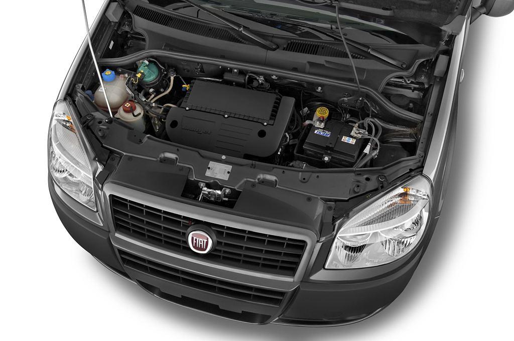FIAT Doblo (Baujahr 2010) Dynamic 5 Türen Motor