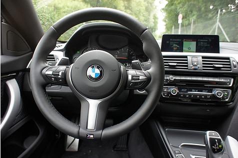 Das typische BMW-Cockpit blieb nach dem Facelift nahezu unverändert