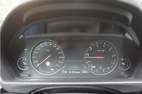 Übersichtliche digitale Rundinstrumente