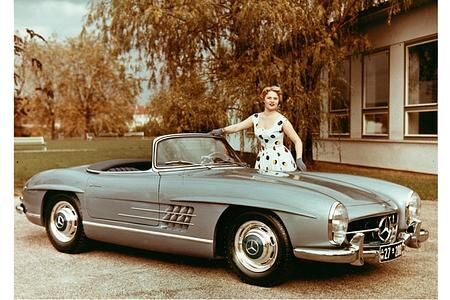 60 Jahre Mercedes-Benz 300 SL Roadster (W 198 II) - Die Sonne im Schatten des Gullwing 60 Jahre Mercedes-Benz 300 SL Roadster (W 198 II) - Die Sonne im Schatten des Gullwing