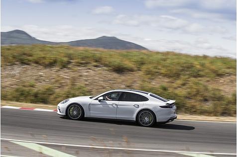 Porsche Panamera Turbo S E-Hybrid - 300 Kilogramm schwerer als ein reiner Verbrenner