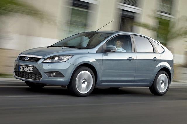 Die ebenfalls weit verbreitete Fließheck-Version des Ford Focus wurde als Drei- und Fünftürer angeboten