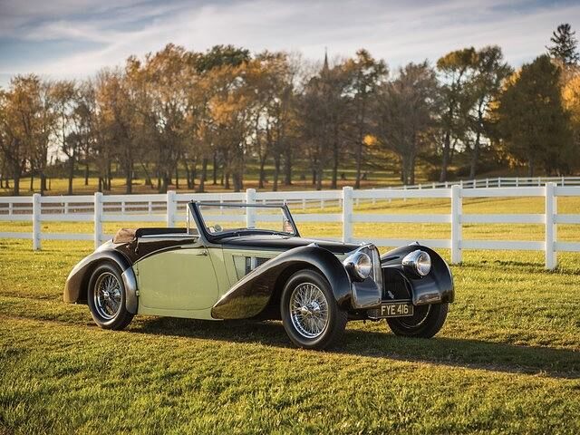 Einziges Vorkriegsauto in den Top-Ten ist der Bugatti Typ 57S Cabriolet Vanvooren von 1937 (Platz 8, 7,7 Mio)
