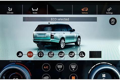 Range Rover P400e Plug-In-Hybrid - mit neuer Bedieneinheit