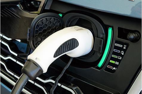 Range Rover P400e Plug-In-Hybrid