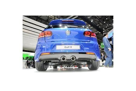 Genfer Salon 2011: Beim Golf R sind aller guten Dinge vier