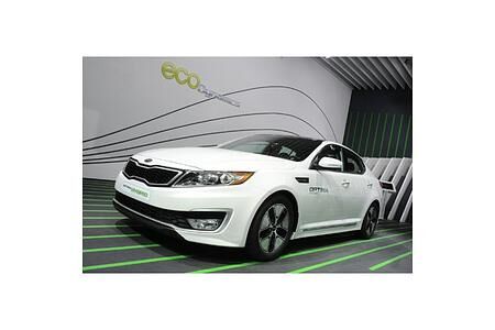Genf 2011: Kia Optima Hybrid erstmals für „europäische Augen“