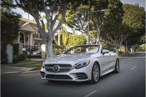 Mercedes S 560 Cabrio - wird von einem 469 PS starken V8-Doppelturbo angetrieben