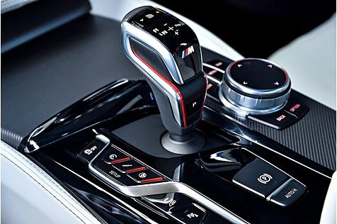 BMW M5 - geschaltet wird per Achtgangautomatik
