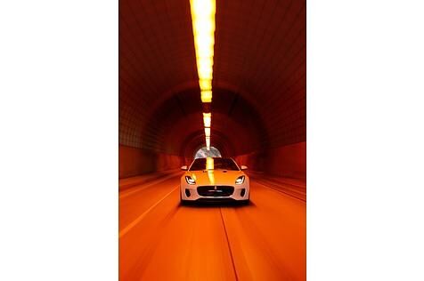 Jaguar F-Type P300 2.0 T