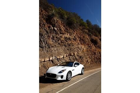 Jaguar F-Type P300 2.0 T