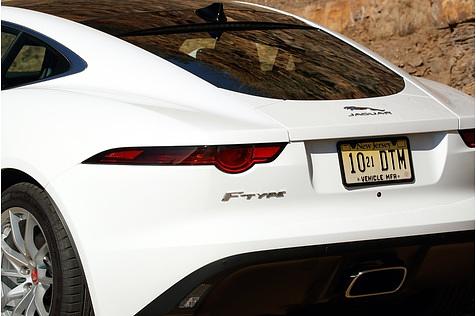 Jaguar F-Type P300 2.0 T