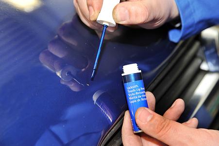 Ratgeber: Ausbesserungsarbeiten vor dem Autoverkauf - Günstig schick gemacht