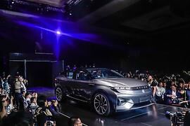 Neue E-Automarke Byton auf der CES - Rollender Bildschirm