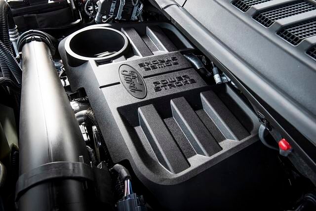 Der V6 leistet 250 PS