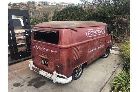 VW Bully by Zelectric