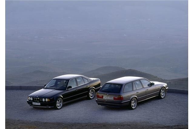 Starkes Doppel: BMW M5 (E34) als Limousine und als Touring