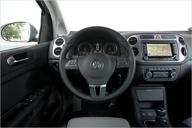 Typisch VW: Aufgeräumtes, praktisches Cockpit