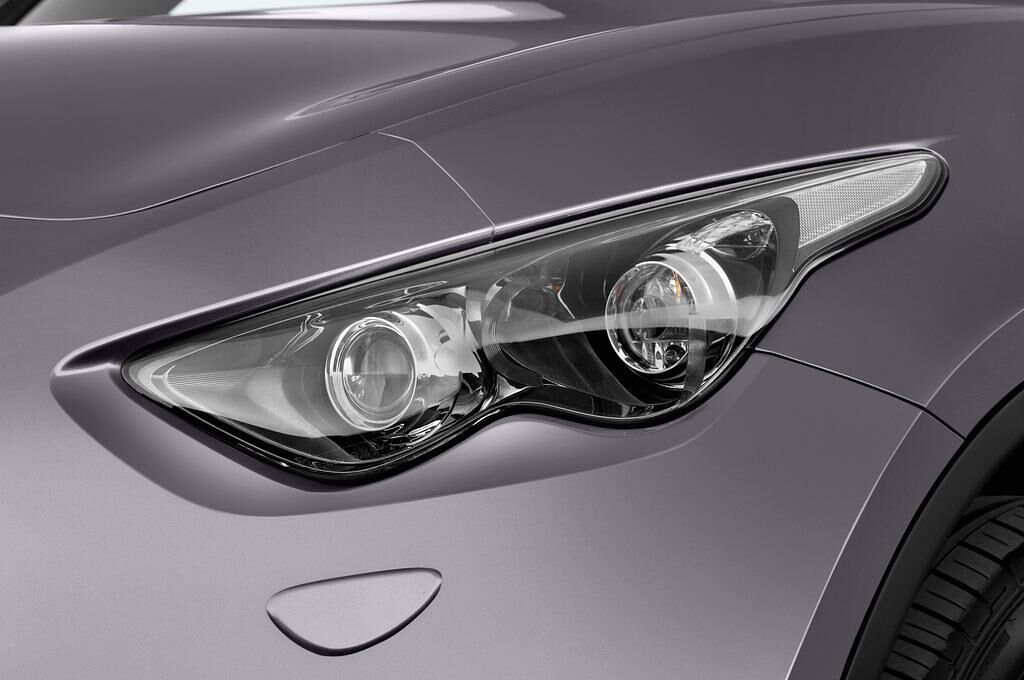 Infiniti QX70 (Baujahr 2015) S 5 Türen Scheinwerfer