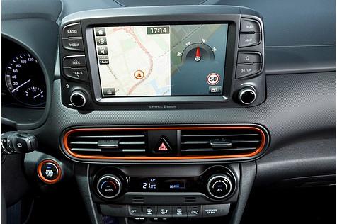 Über das zentrale Display lassen sich beim Hyundai Kona viele Funktionen steuern