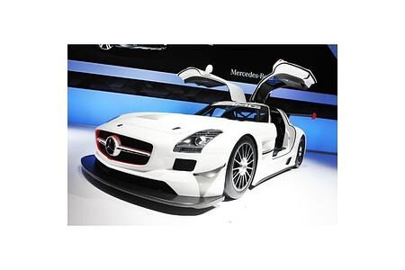Mercedes-Benz S-Klasse und SLS sind die besten Autos 2011