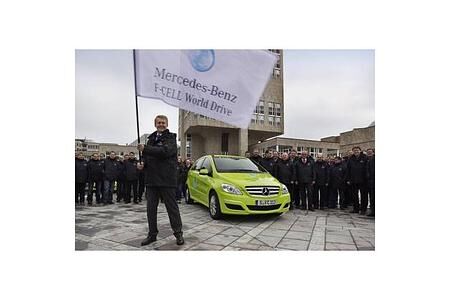 125! Jahre: Mercedes-Benz schließt den Weltkreis