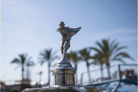 Die Spirit of Ecstasy ziert den Kühler
