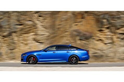 Jaguar XJR575
