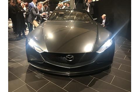 Mazda Vision Coupé Concept - scharfer LED-Blick