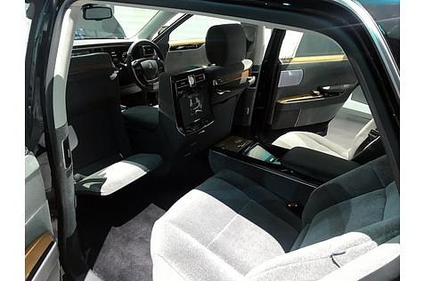 Toyota Century 2018 - Platz im Überfluss