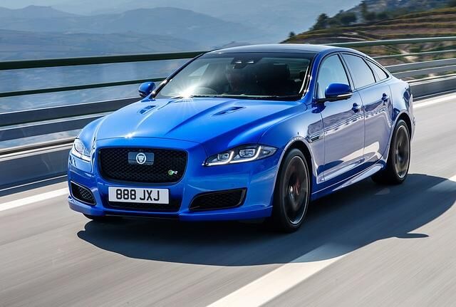 300 km/h - so lautet die Höchstgeschwindigkeitsangabe des Jaguar XJR575