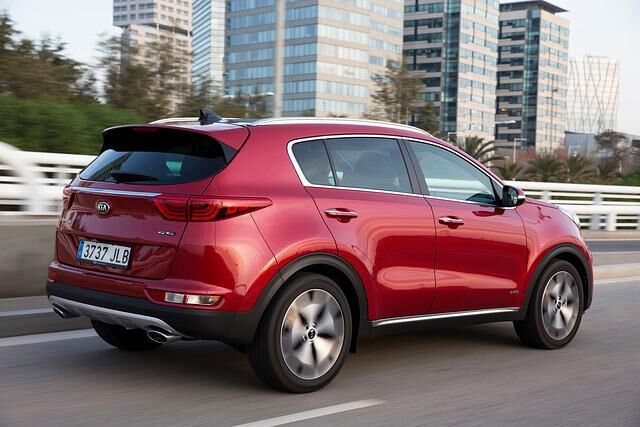 Das Kompakt-SUV ist gut viereinhalb Meter lang