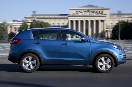 Fünf Sterne und Klassenbester - der Koreaer war in Sachen "Insassenschutz" besser als BMW X1, beim Fußgängerschutz schlug sich der Bayer deutlich besser.