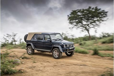Mercedes Maybach G 650 Landaulet - da staunen selbst die Nashörner