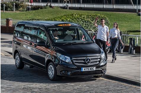 Taxi Mercedes Vito London