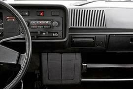 Das Autoradio im Wandel der Zeit - Im Rausch der Revolution